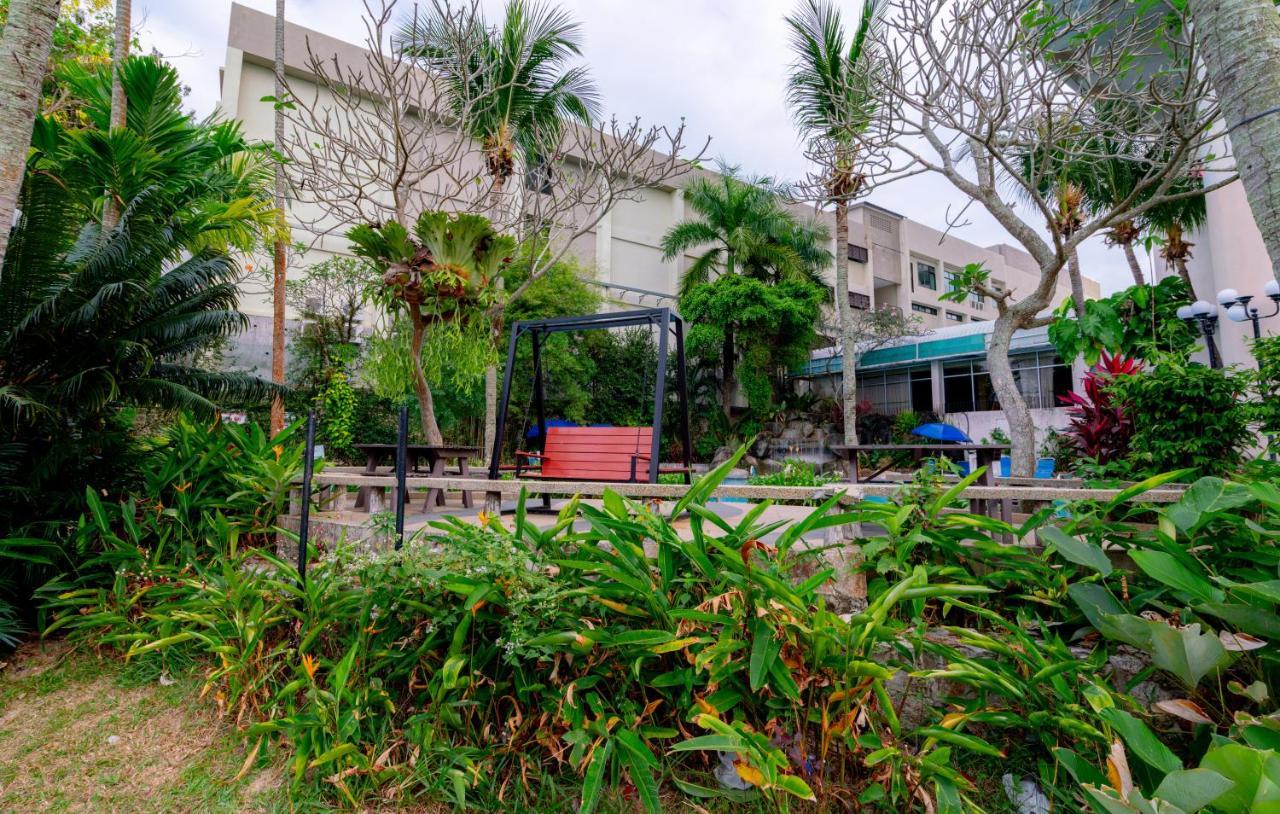 Romantic Couple Suite + Beach-Front Balcony Tanjung Bungah  Exterior foto